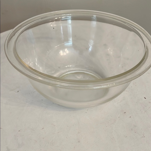 Pyrex Other - Vintage Clear Glass Pyrex 1 Quart Round Mixing Bowl #322